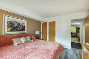 Condo, 1 King Bed with Sofa bed (Pinnacle D05) - Pinnacle D05 (Killington)