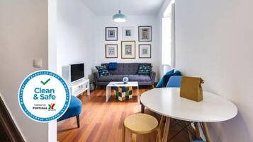 Apartamento, fumadores | 3 dormitorios