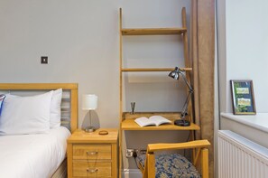 Apartment (2 Bedrooms)