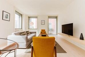 Apartment | 2 bedrooms - Lady Madonna in Lisboa Ciudad (Lisbon)