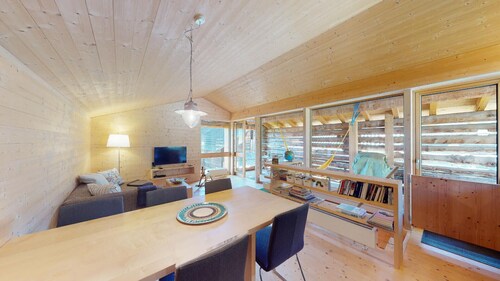 Mountain Cabin Mutten