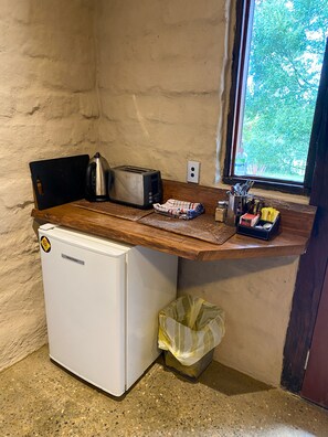 Mountain Ash Suite - Karma Kinglake | Private kitchenette