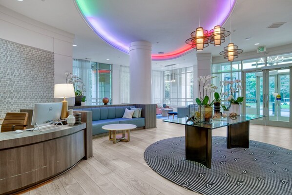 Lobby - Ideal North Bethesda 1BR w/ W/D, Pool & Gym, nr Metro, by Blueground (North Bethesda)