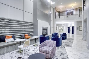 Interior - Ideal North Bethesda 1BR w/ W/D, Pool & Gym, nr Metro, by Blueground (North Bethesda)