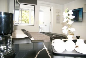 2 bedrooms, free WiFi