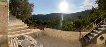 The Oaks Farm, near Abu Mahmoud Rock Clift and on the Jordan trial