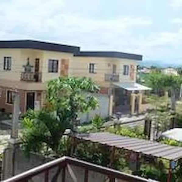 Exterior detail - Pines Mansion II House (Butuan)