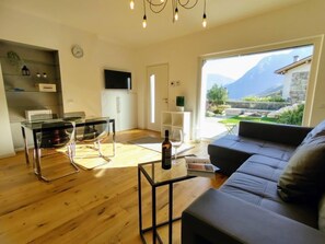 TV - Ronscione Bellavista by Interhome (Lago di Mezzola)