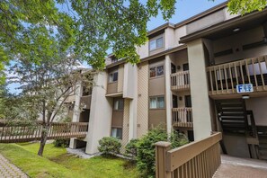 Condo, 1 King Bed with Sofa bed (Pinnacle F14) | Exterior - Pinnacle F14 (Killington)