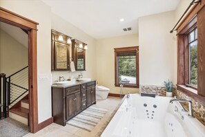Bathroom - Mountain Brook Lodge (Killington)