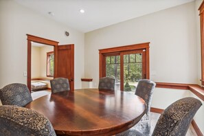 Dining - Mountain Brook Lodge (Killington)