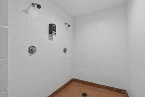 Condo, 1 King Bed with Sofa bed (Pinnacle F11) | Bathroom - Pinnacle F11 (Killington)