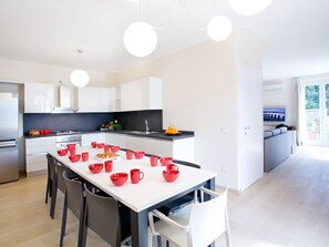 Dining - APARTMENT 1 RESIDENCE SALA COMACINA with pool & spa by Italian Apartments. (Sala Comacina)