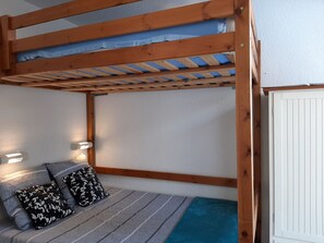 1 quarto
