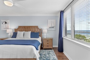3 habitaciones, tabla de planchar con plancha y cuna de viaje 