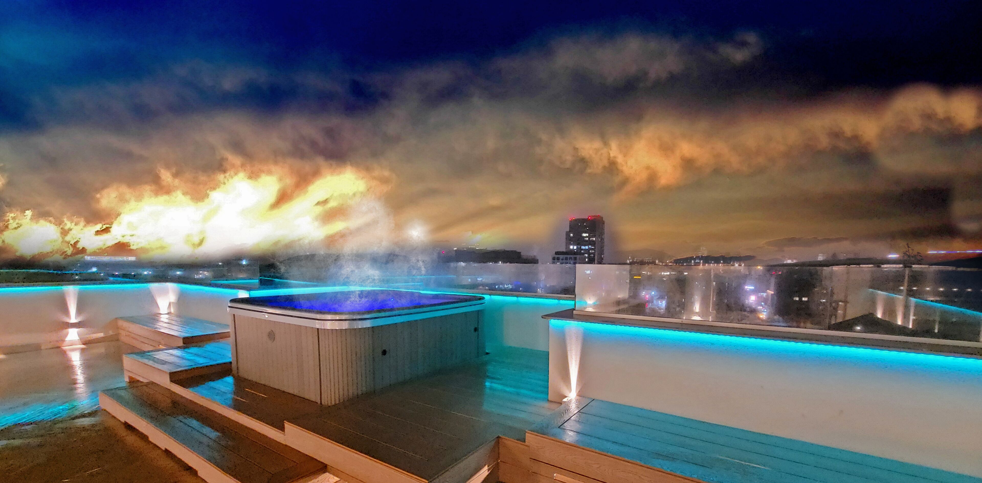 panoramic penthouse | bathroom | slippers