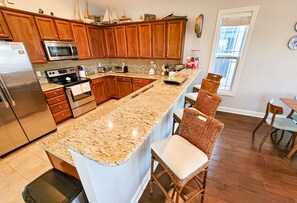 Fridge, microwave, stovetop, dishwasher - Wicked Smaaht - Cool Off with Pool Access (Surf City)