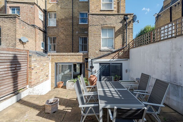 Apartment (2 Bedrooms) | Terrace/patio - Fabulous Fulham (London)