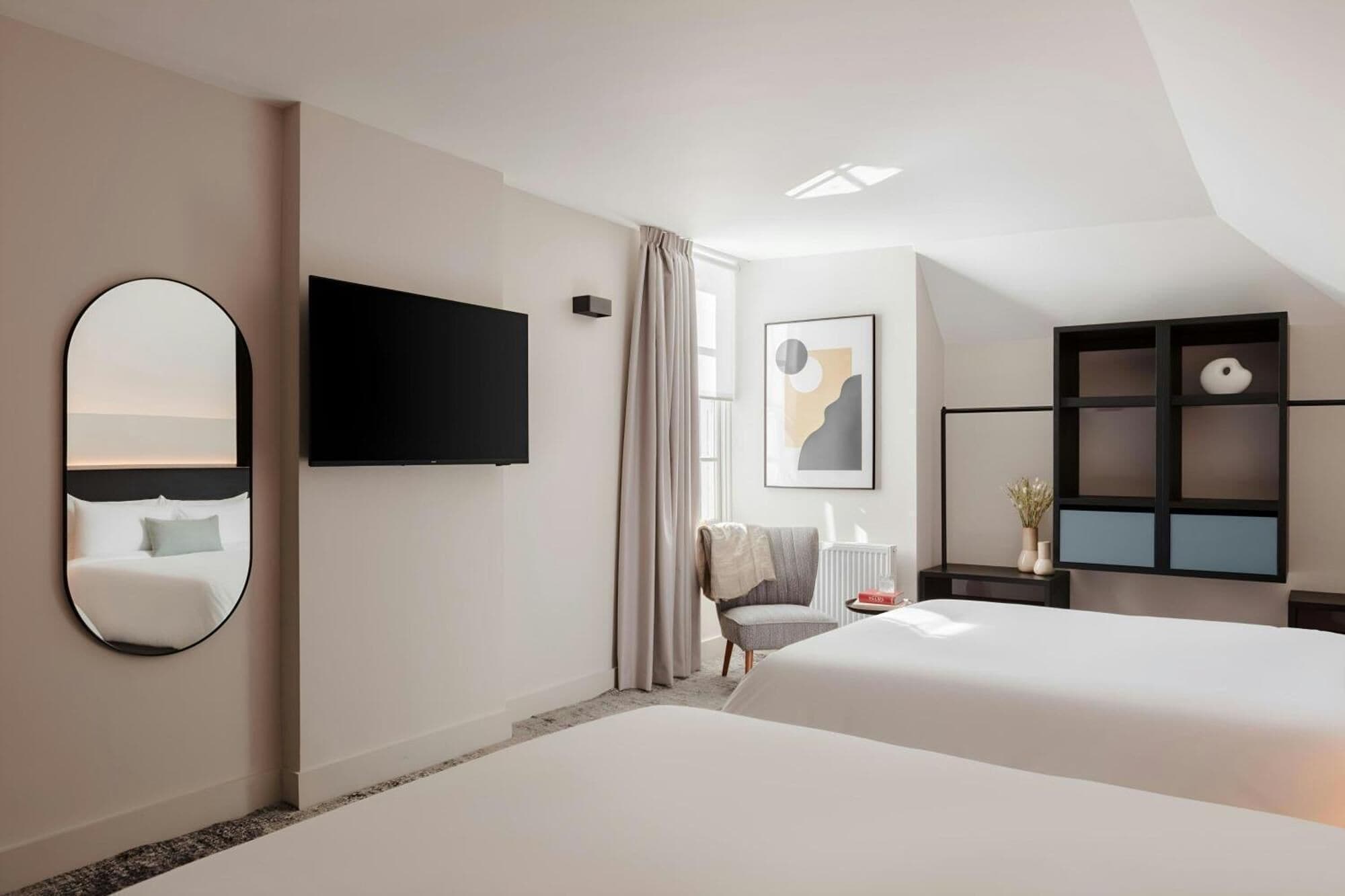 Photo - The Leeson Inn