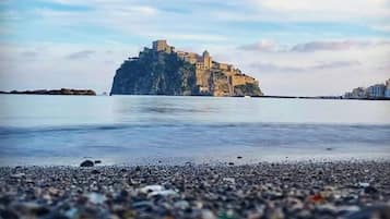 Am Strand, Liegestühle, Strandtücher