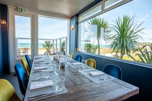 Lunch, dinner served; Regional cuisine, beach views