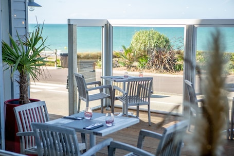 Terraza o patio. Hôtel Des Isles