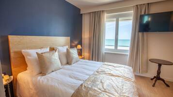 Panoramic Room, Sea View | Pillowtop beds, individually furnished, blackout drapes