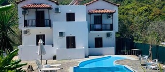 Skopelos Inn