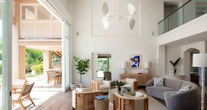 Island Style Elegance on a Beach Access