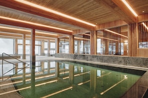 3 indoor pools, outdoor pool - Gut Stiluppe - Good Life Hotel (Mayrhofen)