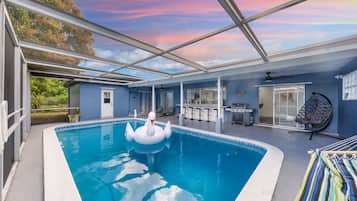 Piscine extérieure, piscine chauffée