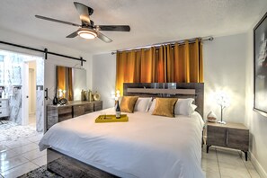 3 bedrooms, in-room safe, desk, iron/ironing board