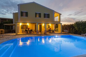 Outdoor pool - Villa Charchala - Peaceful location,3minutes walking from the centre of Kassiopi (Κασσιόπη)