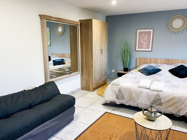 1 bedroom, WiFi, bed sheets - #DZ | Le LouHaiZi 🌿 T2 (Seyssinet-Pariset)