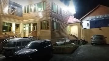 Habitación doble estándar | Wifi gratis y ropa de cama