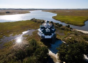 Exterior - 2857 S. Bayshore Dr. -Unique! Pet friendly, water views galore!! (Milton)