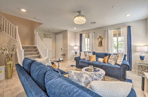 NEW! Luxurious Henderson Home: 16 Mi to The Strip!