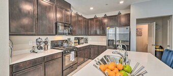 NEW! Luxurious Henderson Home: 16 Mi to The Strip!