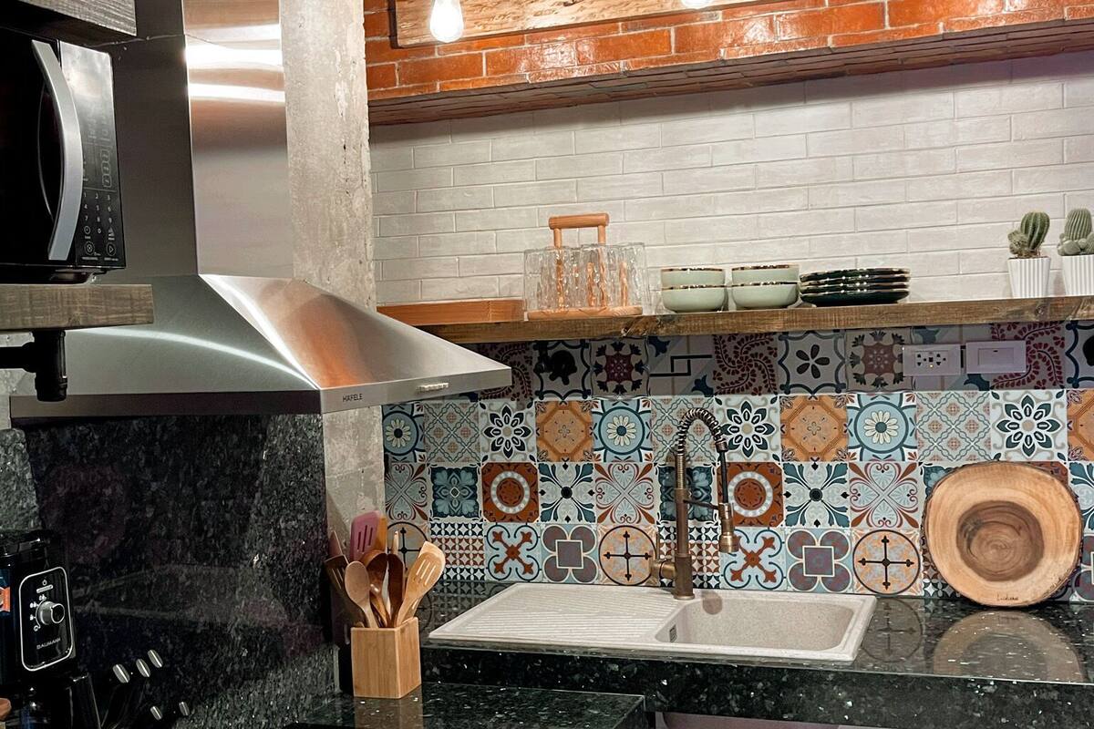 deluxe studio | private kitchen | full-sized fridge, microwave, stovetop, coffee/tea maker