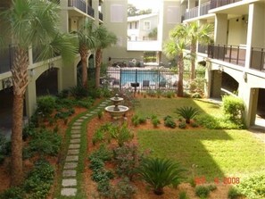 Property grounds - Elegant Salt Air Villa - Bike to Beach! (St Simons Island)