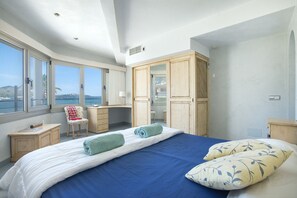 1 dormitori, planxa i posts de planxar, wifi gratuïta i roba de llit 