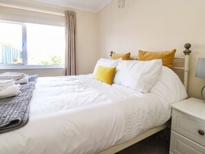 Cottage | Individually decorated, individually furnished, free WiFi