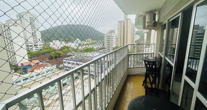 Excellent apartment pitangueiras beach Guarujá