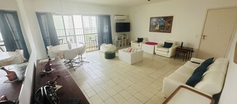 Excellent apartment pitangueiras beach Guarujá