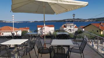 Spiseområde på rommet