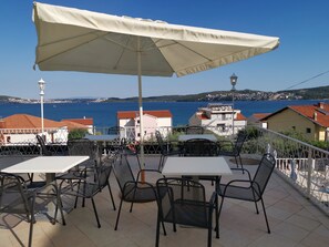 บริการอาหารในห้องพัก