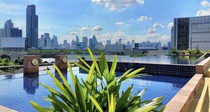 Minimal 2BD Downtown Bangkok | 7min MRT, Central Rama 9, Jodd Fair, Ratchada