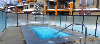 ★Rocky Mountain Retreat and 5 Min Walk to the Bow