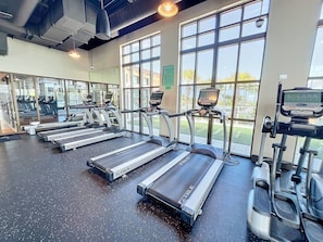 Fitness facility - Encanto Palace: Private Pool/Spa & Free Resort (Kissimmee)