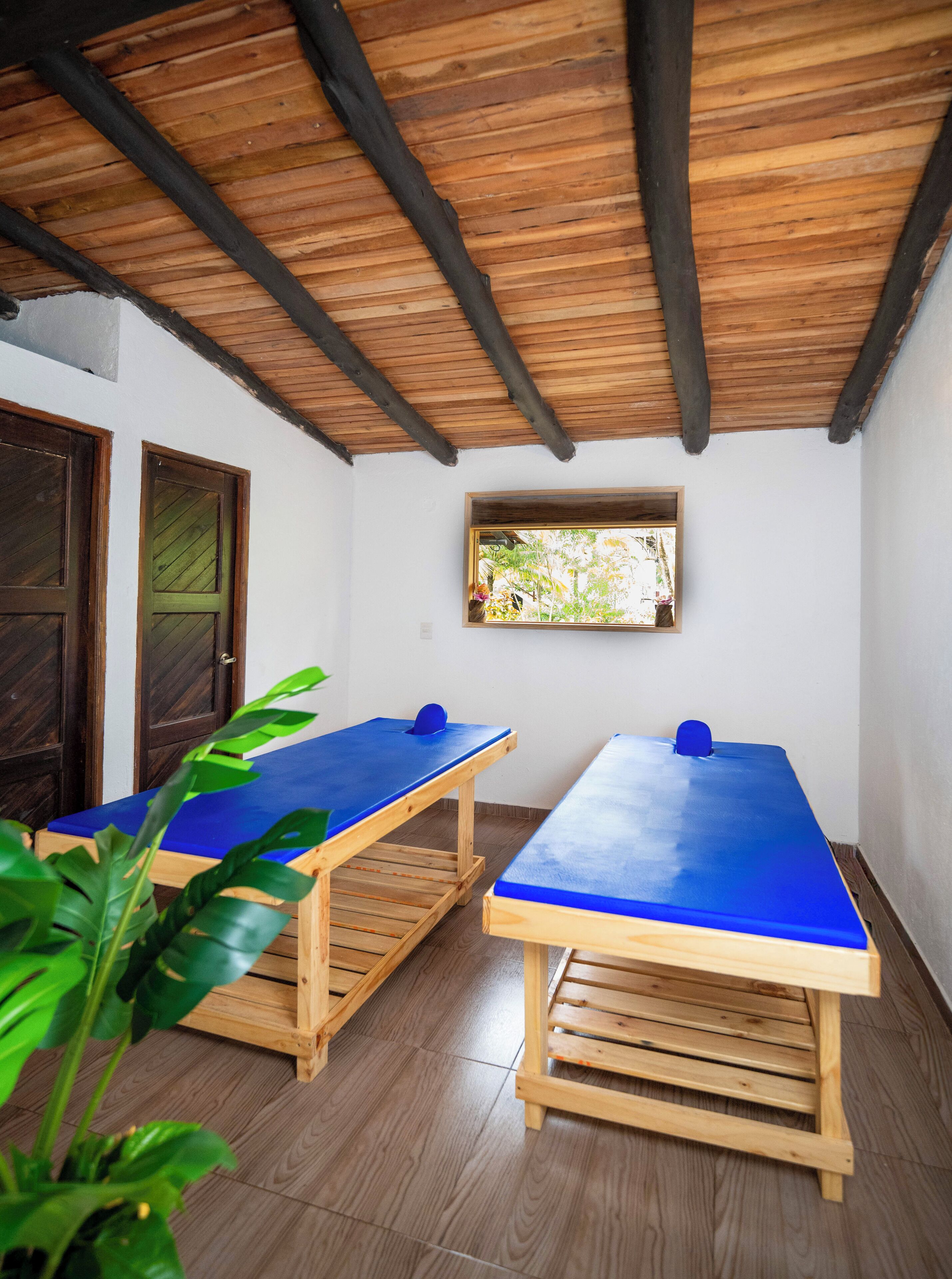 Body treatments, aromatherapy, hot stone massages, massages on the beach